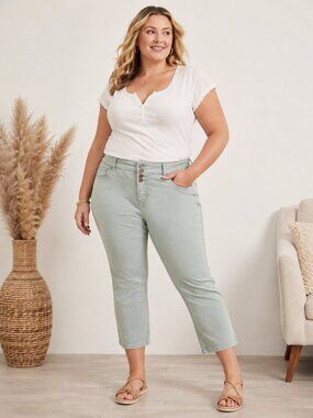 Torrid Super Soft Crop Jeggings Size 20 Sage Green 3 Button Stretch Pants